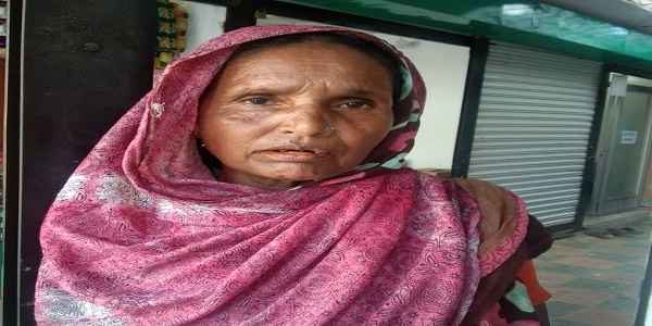 ৫ মিনিট ব্যবধানে বৃদ্ধা নারীকে দুইবার ভ্যাকসিন দেয়ার অভিযোগ - Sunamganj Journal