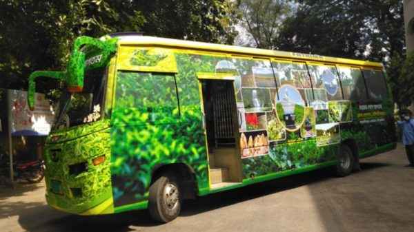 চায়ের রাজ্যে ট্যুরিস্ট বাস - Sunamganj Journal
