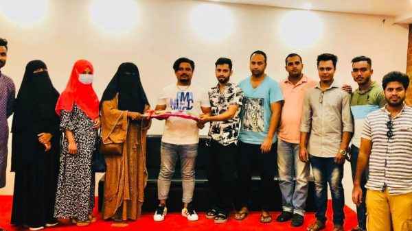 "মানবতার চোখ সমাজ কল্যাণ সংস্থার" প্রতিষ্ঠাতা সাদিকুর রহমানের দেশে  আগমন উপলক্ষে সংবর্ধনা - Sunamganj Journal