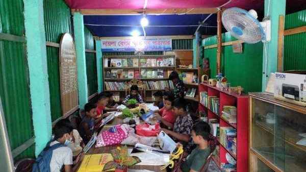 জ্ঞানের আলো ছড়াচ্ছে দিরাইয়ে নায়লা বেগম স্মৃতি পাঠাগার - Sunamganj Journal