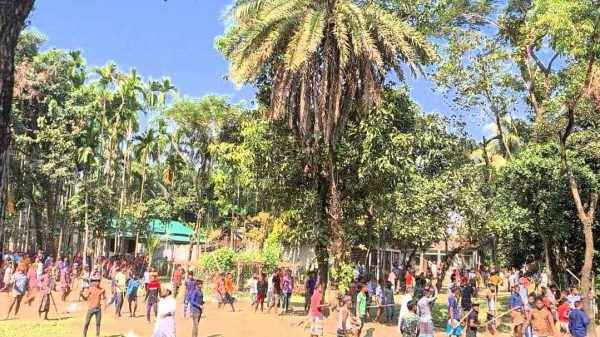 নির্বাচনী সহিংসতা, দোয়ারাবাজারে ভোট না দেয়ায়  রক্তক্ষয়ী সংঘর্ষে আহত ৪০ - Sunamganj Journal