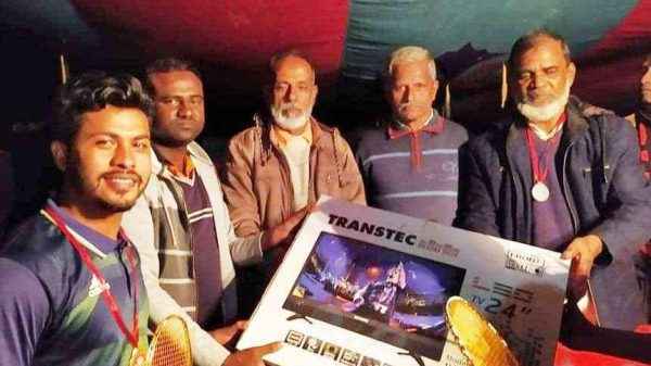 দোয়ারাবাজারে ব্যাডমিন্টন টু্র্নামেন্টের পুরস্কার বিতরণী - Sunamganj Journal