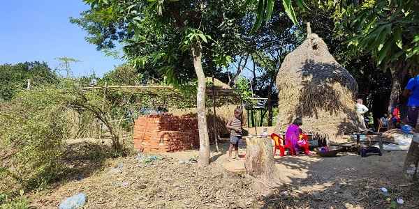 দোয়ারাবাজারে প্রবাসীর জমি দখল চেষ্টার অভিযোগ - Sunamganj Journal