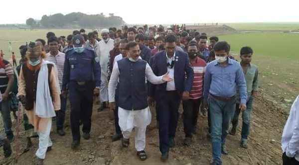 ধর্মপাশার বিভিন্ন হাওরে ফসলরক্ষা বাঁধের কাজ পরির্দশন করলেন এমপি রতন - Sunamganj Journal