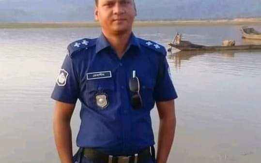 শান্তিগঞ্জে উজির মিয়া মৃত্যুর ঘটনায় এসআই দেবাশীষ ক্লোজড - Sunamganj Journal