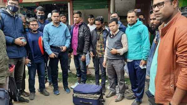 সুনামগঞ্জে ১০ কেজি গাঁজাসহ দুই মাদক ব্যবসায়ীকে গ্রেফতার - Sunamganj Journal