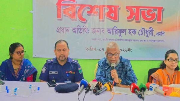 ‘চোরাচালান ঠেকাতে ব্যর্থ হলে ওসি-ইউএনওর বিরুদ্ধে ব্যবস্থা’ - Sunamganj Journal