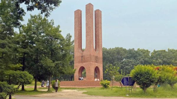 র‍্যাগিংয়ের দায়ে জাবির ১২ শিক্ষার্থী সাময়িক বহিষ্কার - Sunamganj Journal